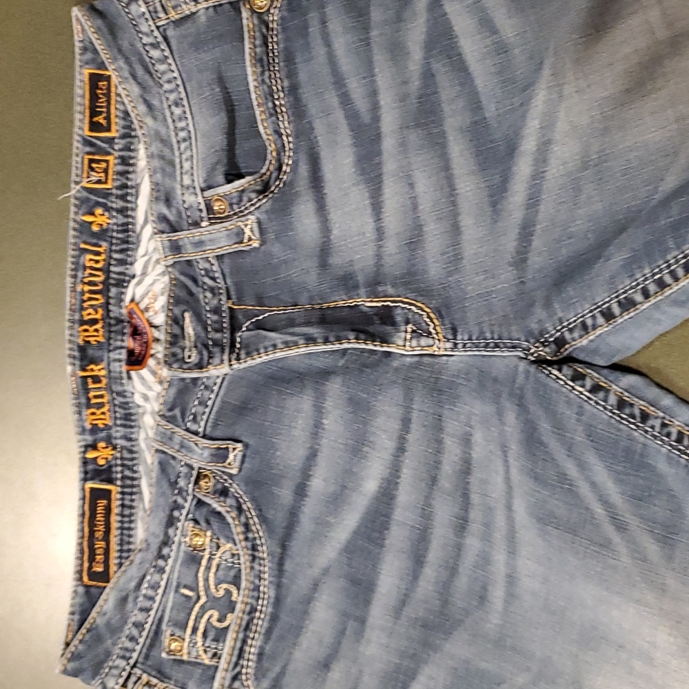 Women's Rock Revival Jeans Size 34